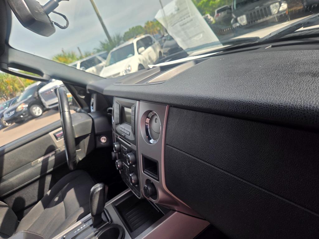 2017 Ford Expedition - $9,990