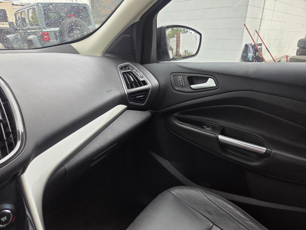 2013 Ford Escape - $2,497