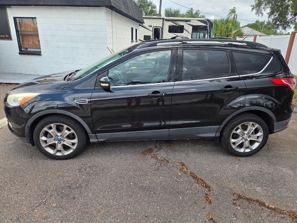 2013 Ford Escape - $2,497