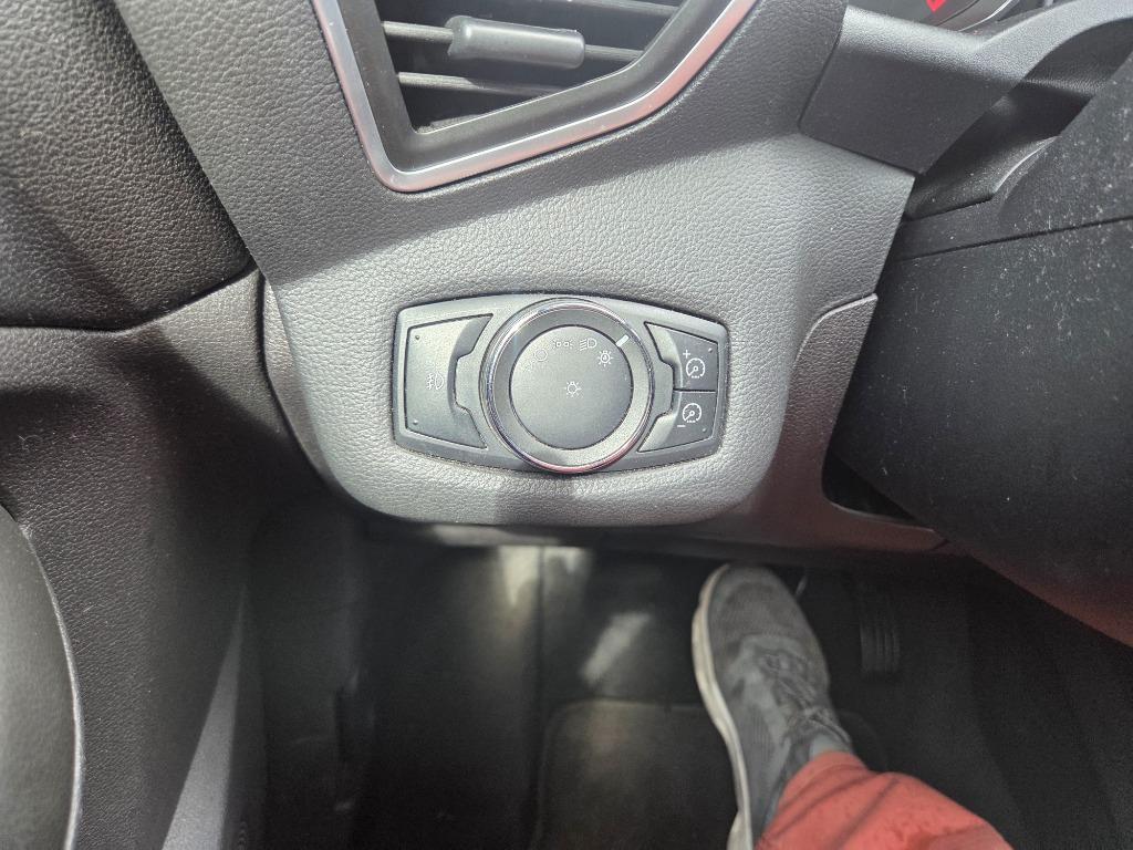 2013 Ford Escape - $2,497