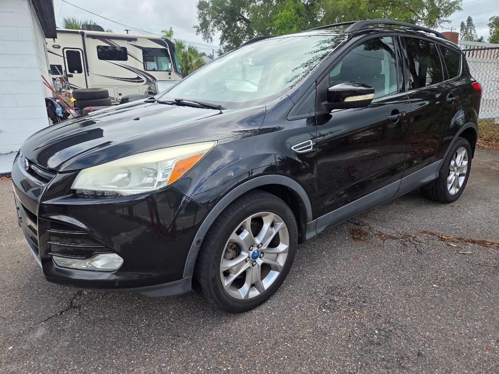 2013 Ford Escape - $2,497