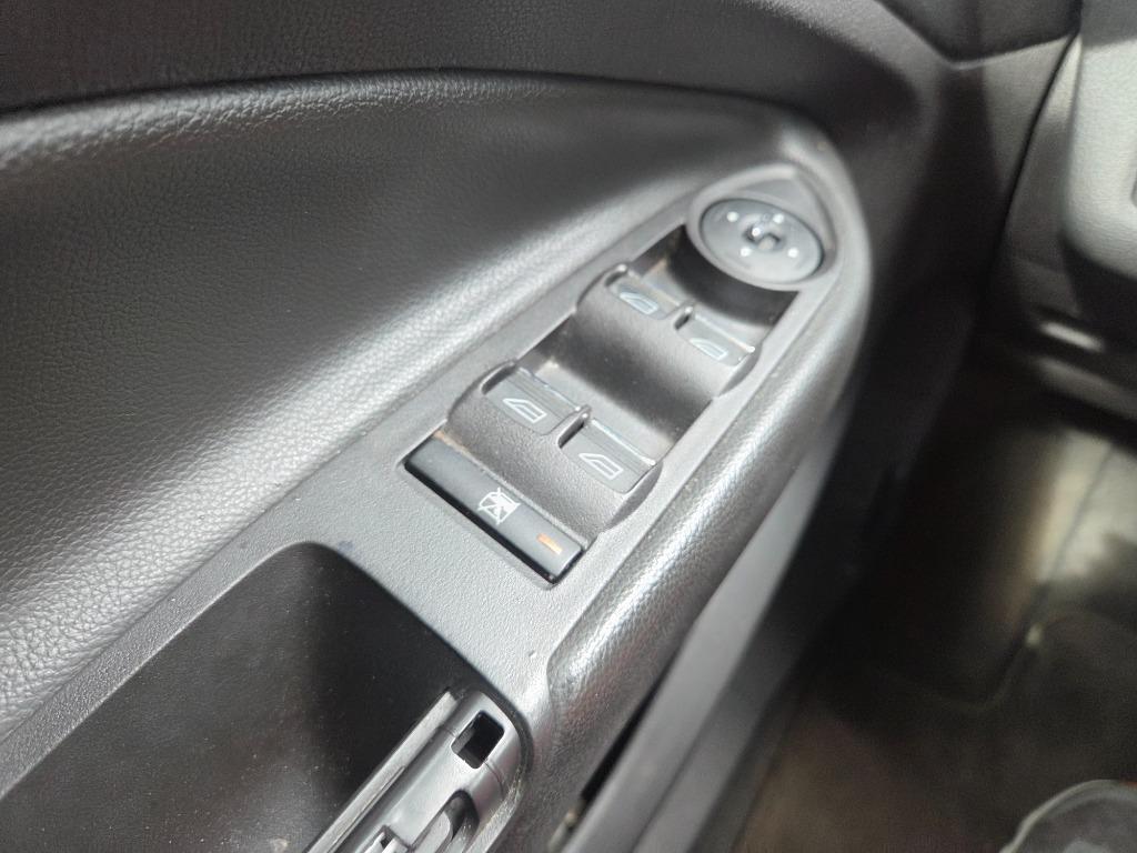 2013 Ford Escape - $2,497