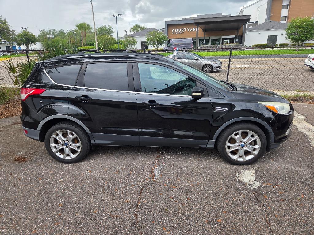 2013 Ford Escape - $2,497