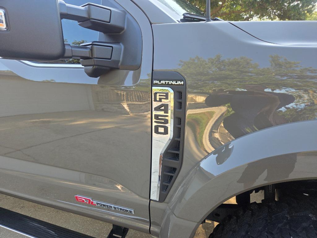 2026 Ford F450 - $117,777