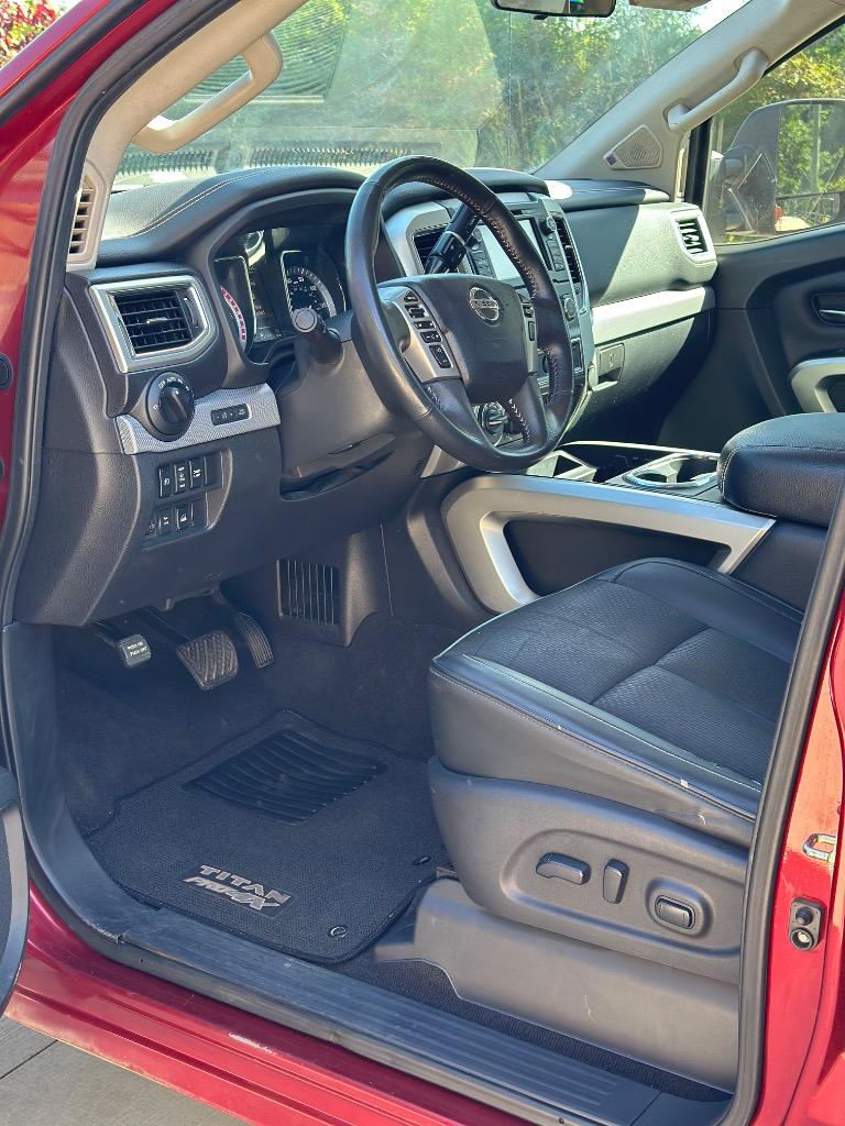 2016 Nissan Titan XD PRO-4X photo