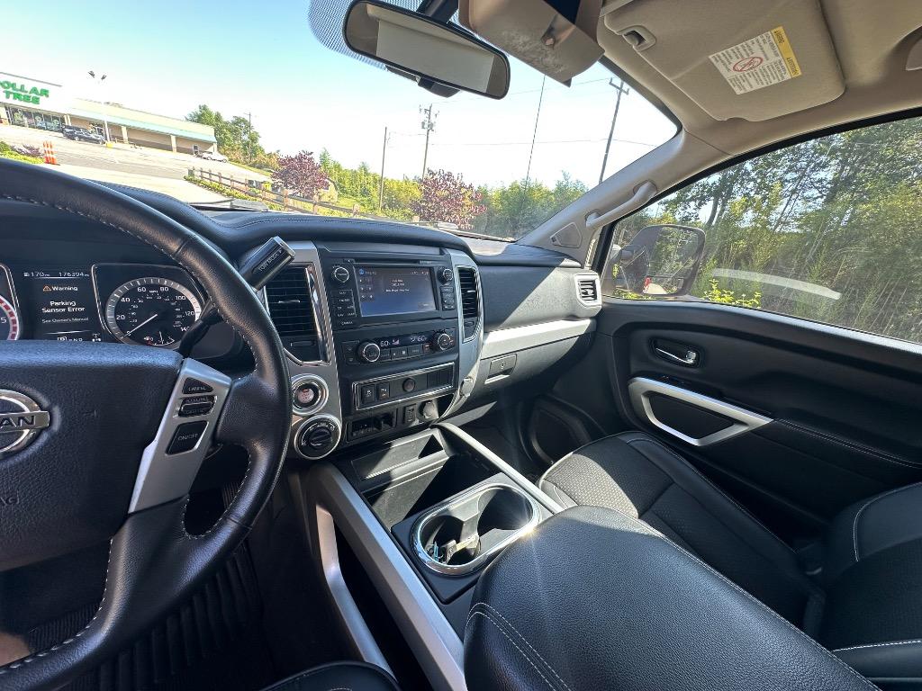 2016 Nissan Titan XD PRO-4X photo