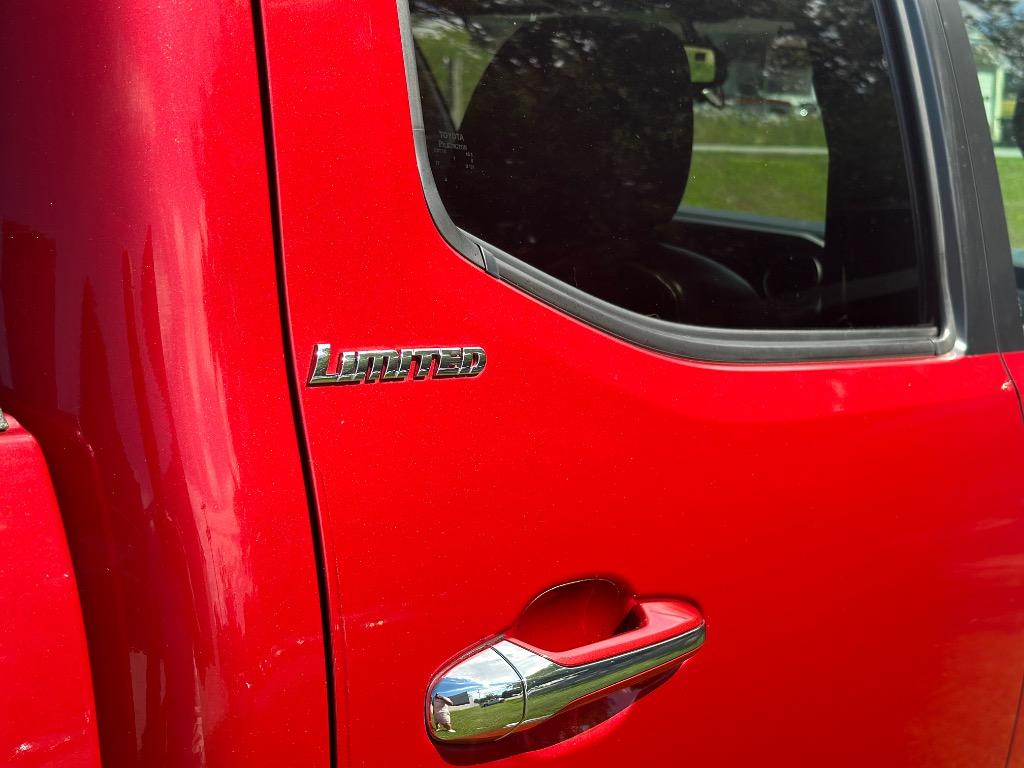 2017 Toyota Tacoma - $29,900