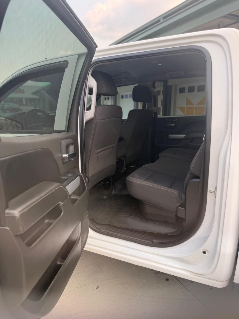 2016 Chevrolet Silverado 1500 - $15,900