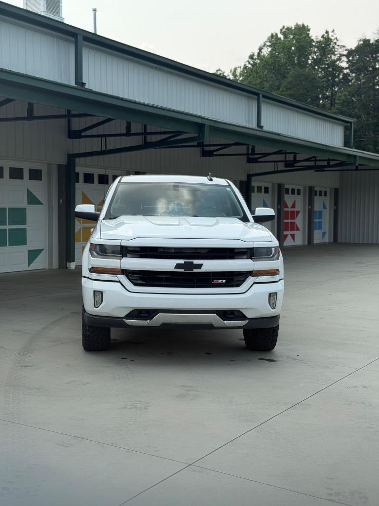 2016 Chevrolet Silverado 1500 - $15,900