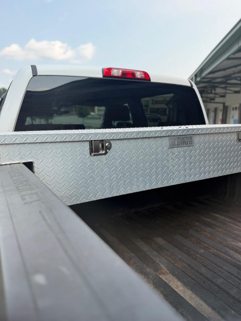 2016 Chevrolet Silverado 1500 - $15,900