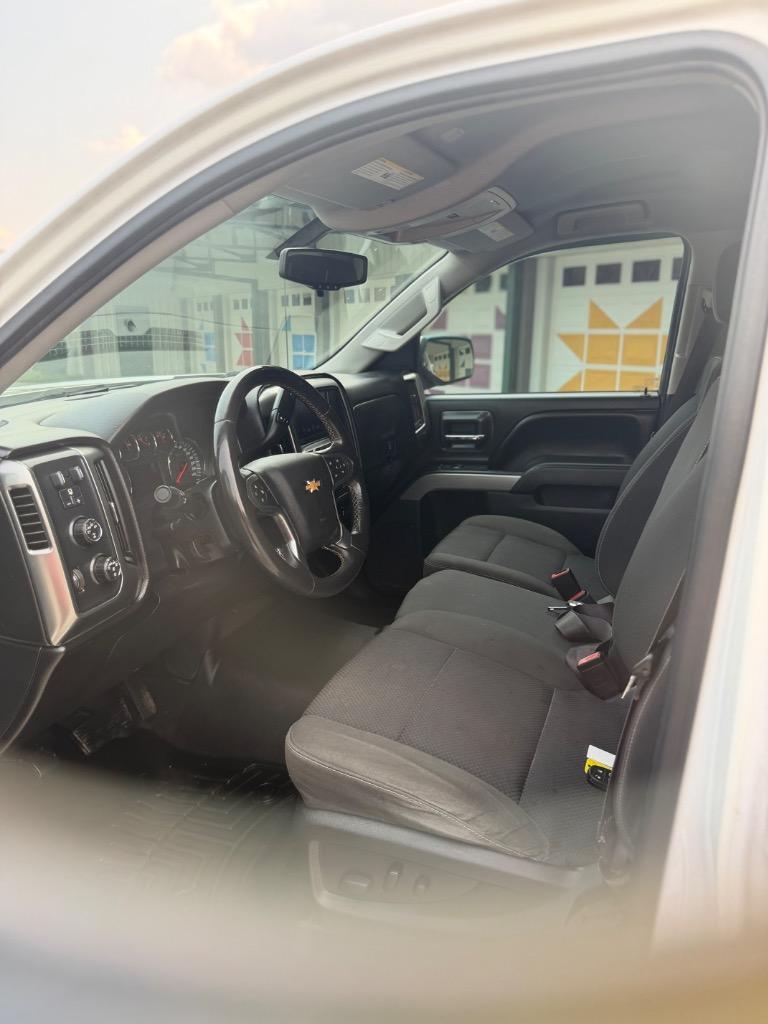 2016 Chevrolet Silverado 1500 - $15,900
