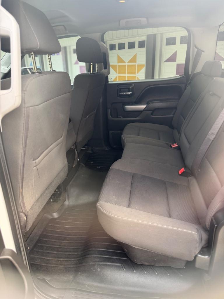 2016 Chevrolet Silverado 1500 - $15,900
