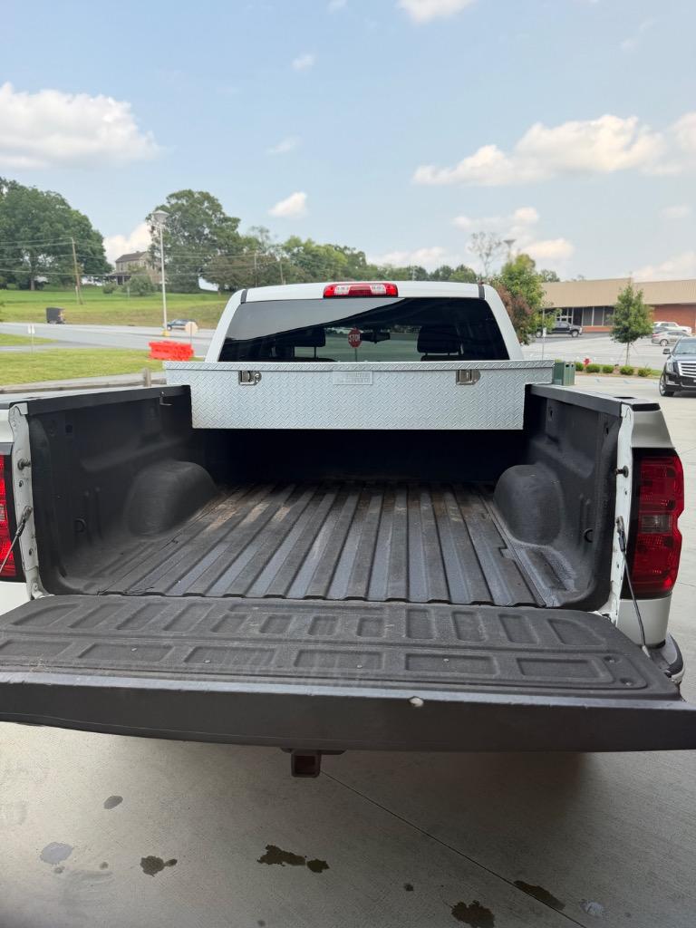 2016 Chevrolet Silverado 1500 - $15,900
