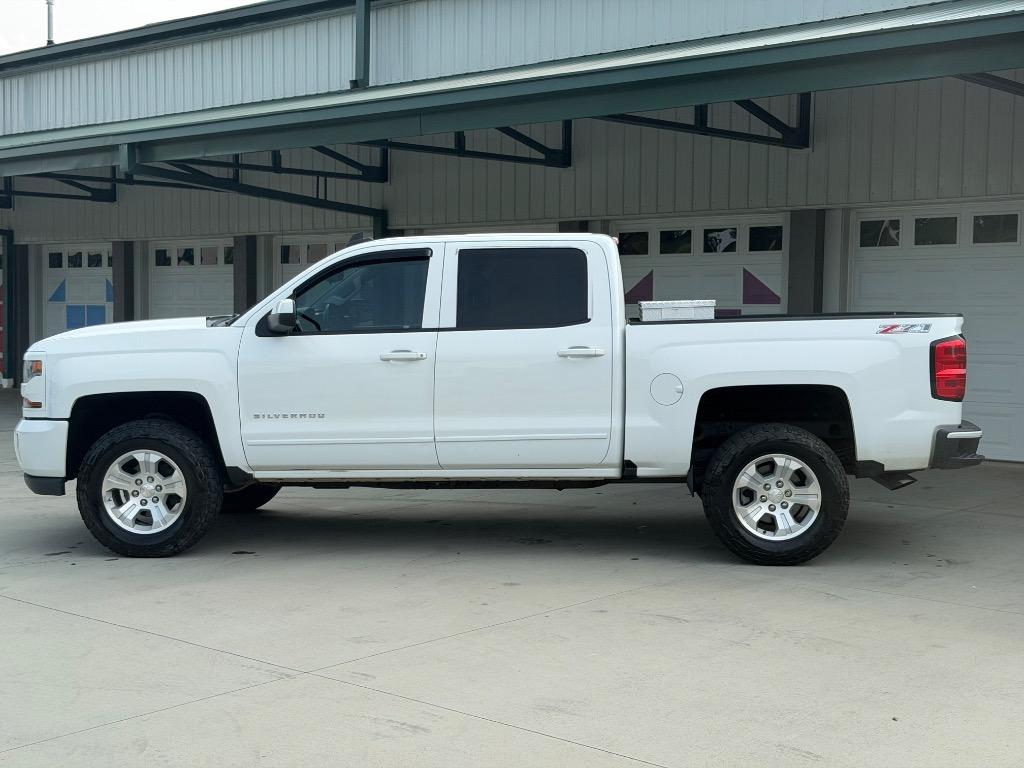 2016 Chevrolet Silverado 1500 - $15,900