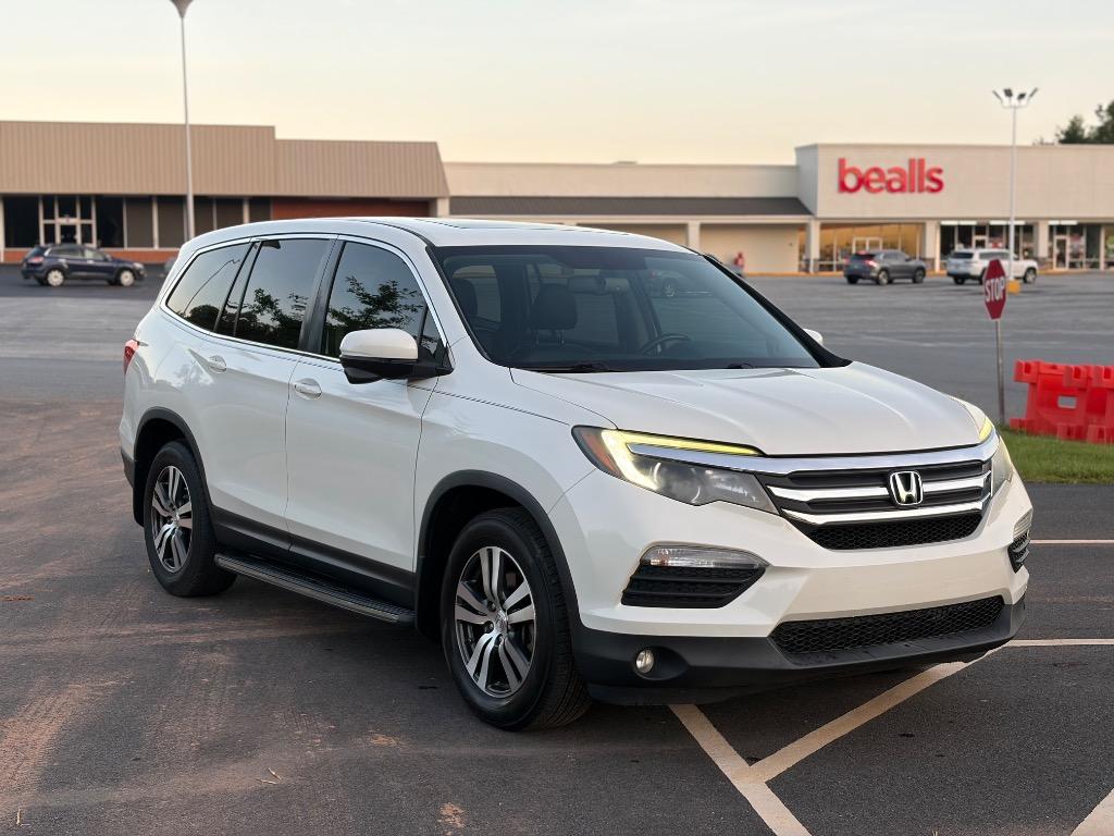 2017 Honda Pilot - $15,300