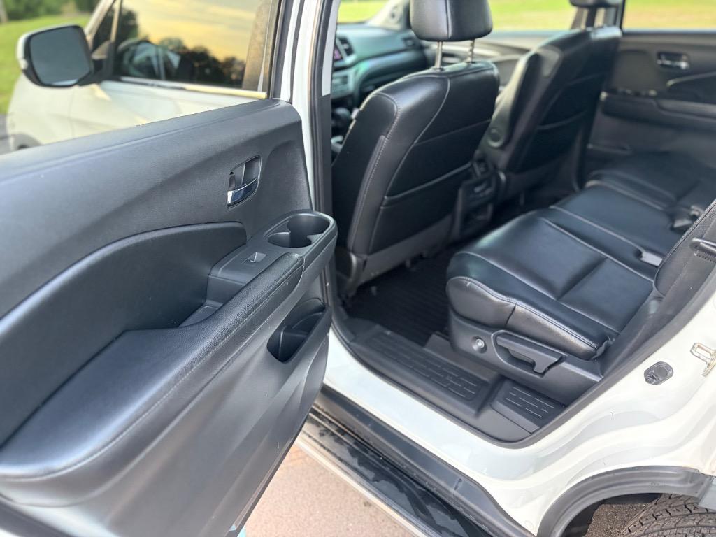 2017 Honda Pilot - $15,300