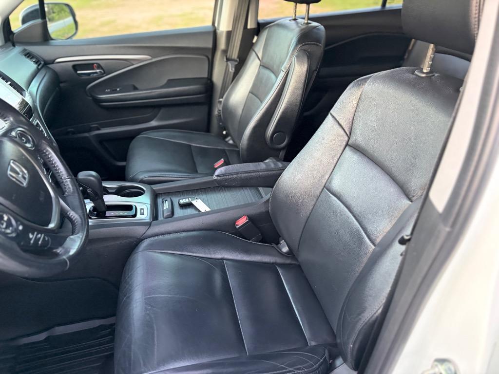 2017 Honda Pilot - $15,300