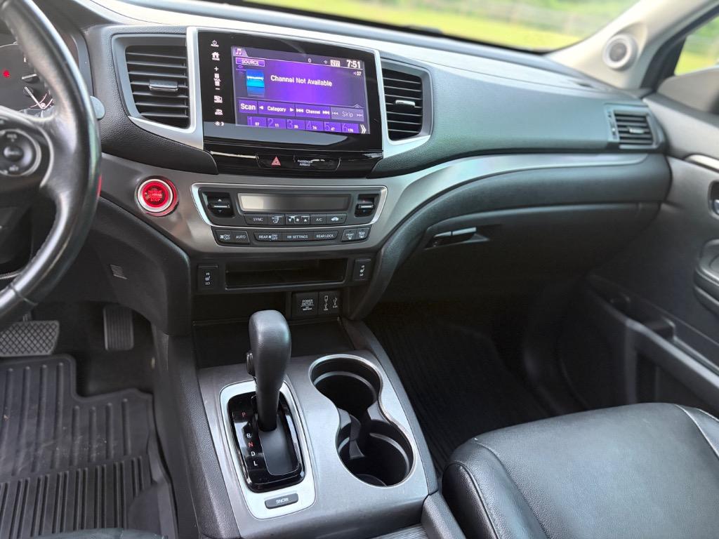 2017 Honda Pilot - $15,300