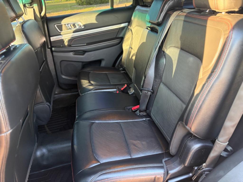 2016 Ford Explorer - $15,500