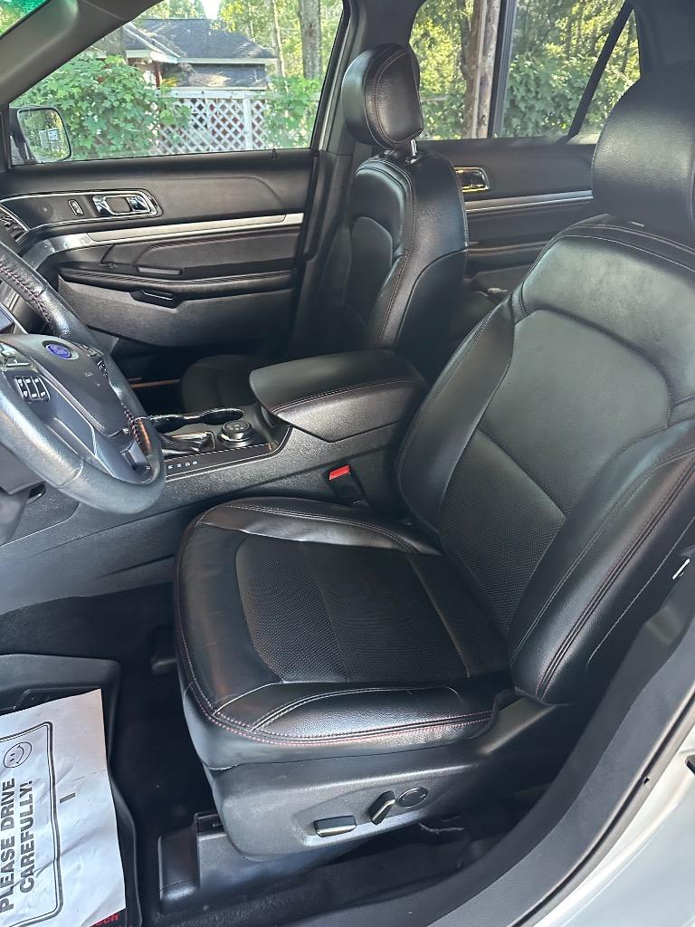 2016 Ford Explorer - $15,500