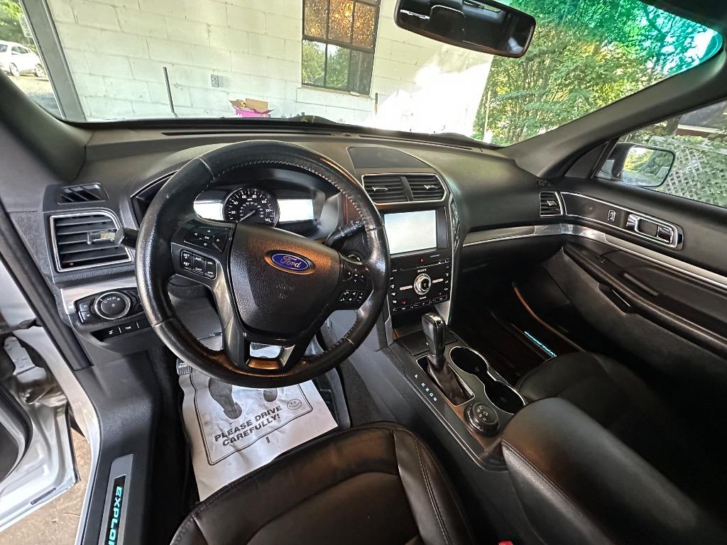 2016 Ford Explorer - $15,500