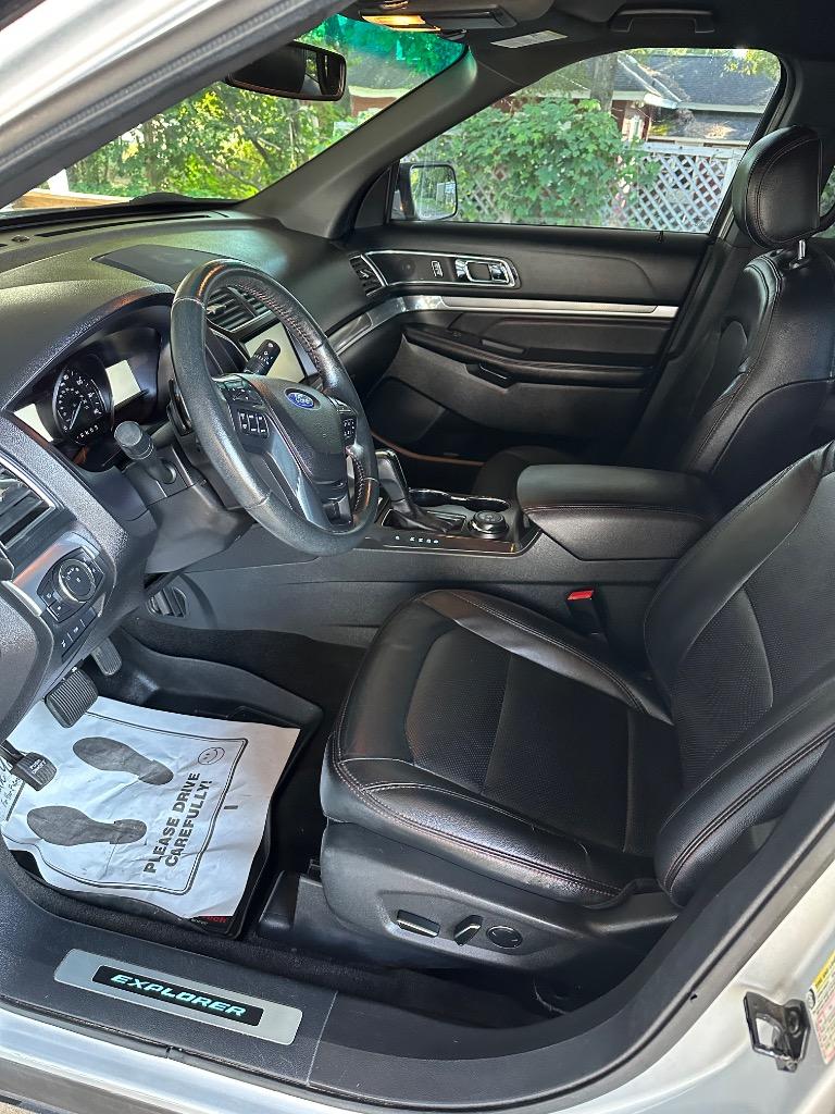 2016 Ford Explorer - $15,500