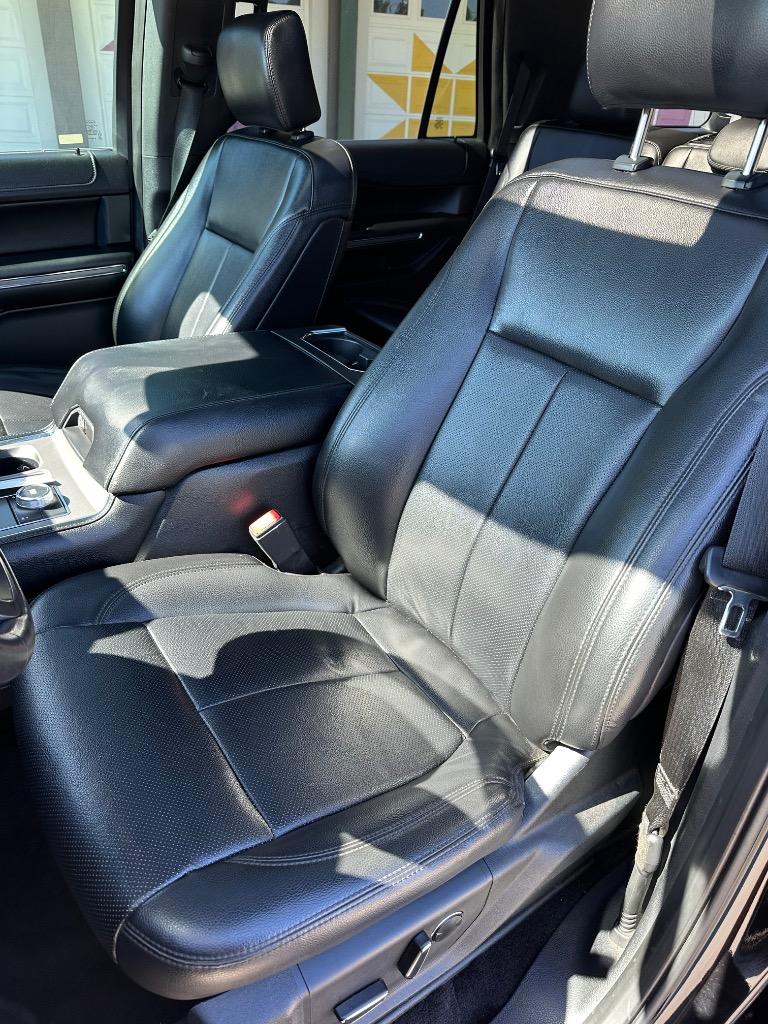 2019 Ford Expedition - $17,900