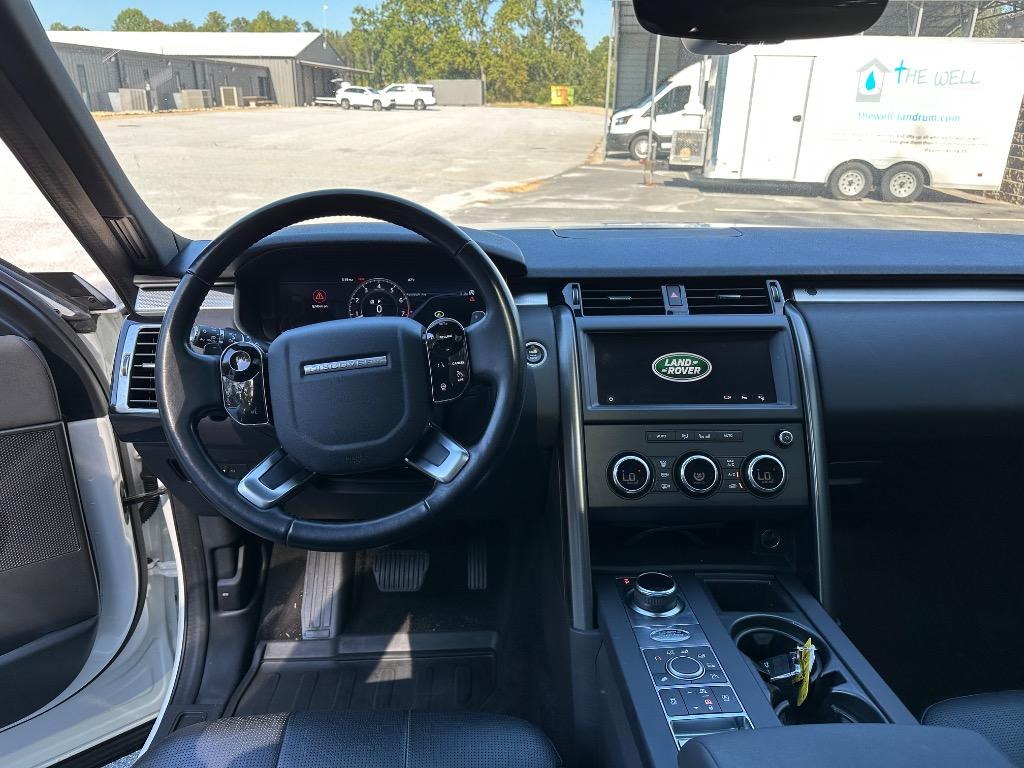 2020 Land Rover Discovery - $18,900