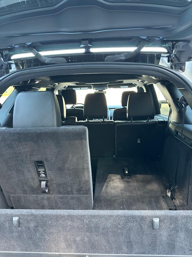 2020 Land Rover Discovery - $18,900