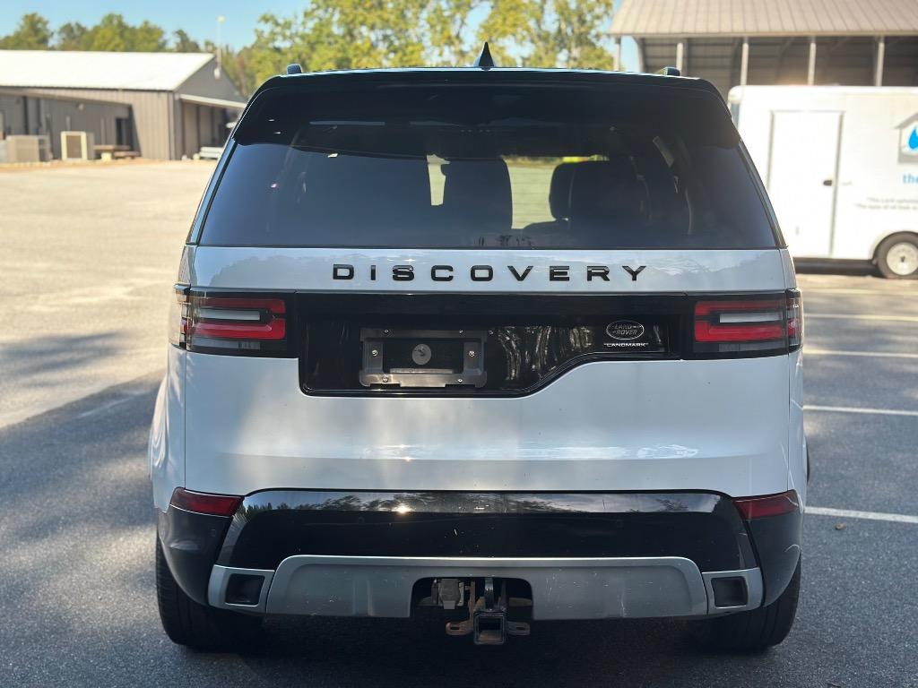 2020 Land Rover Discovery - $18,900