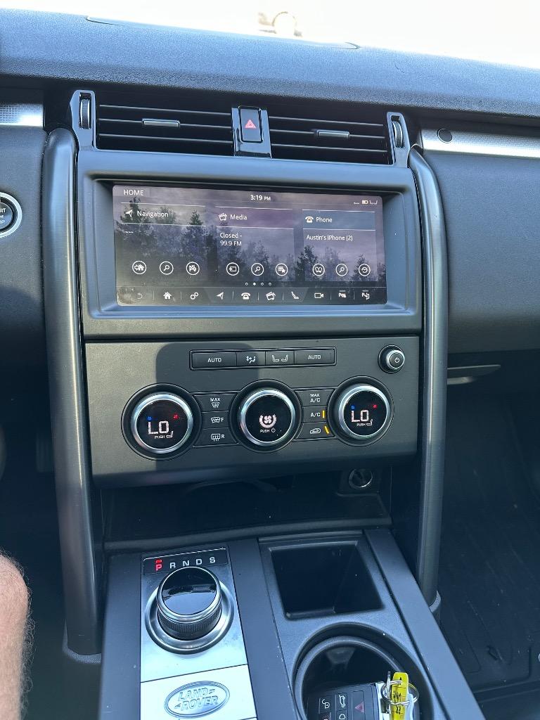 2020 Land Rover Discovery - $18,900