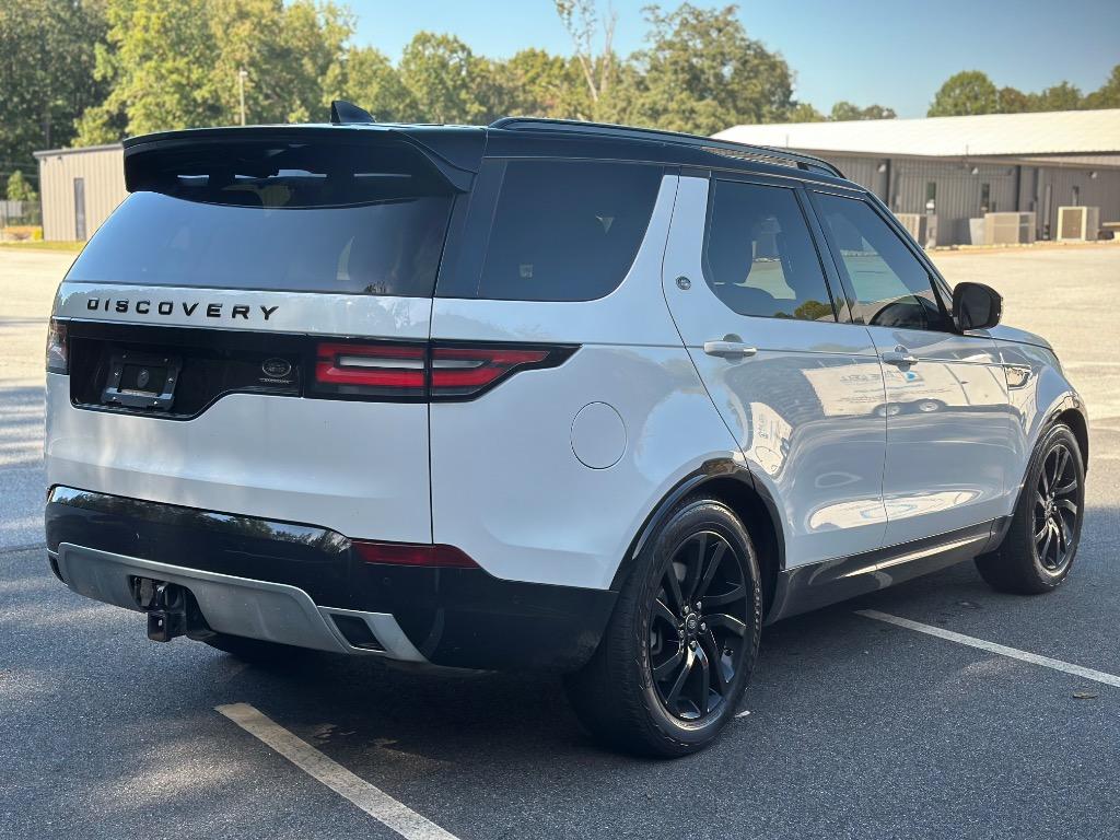 2020 Land Rover Discovery - $18,900