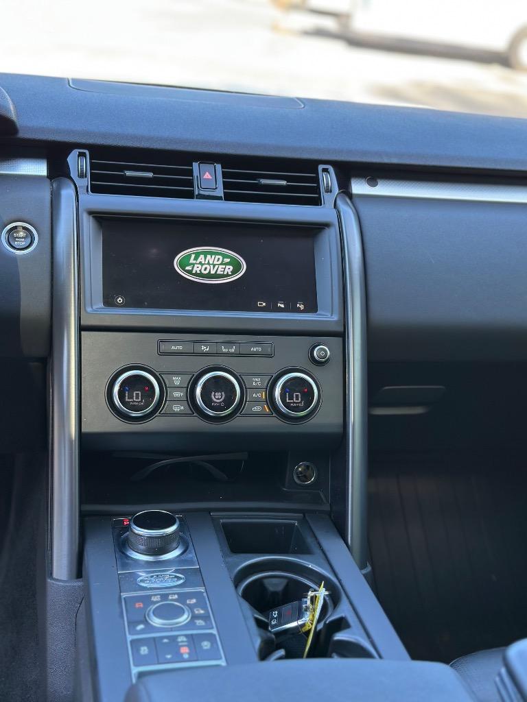 2020 Land Rover Discovery - $18,900