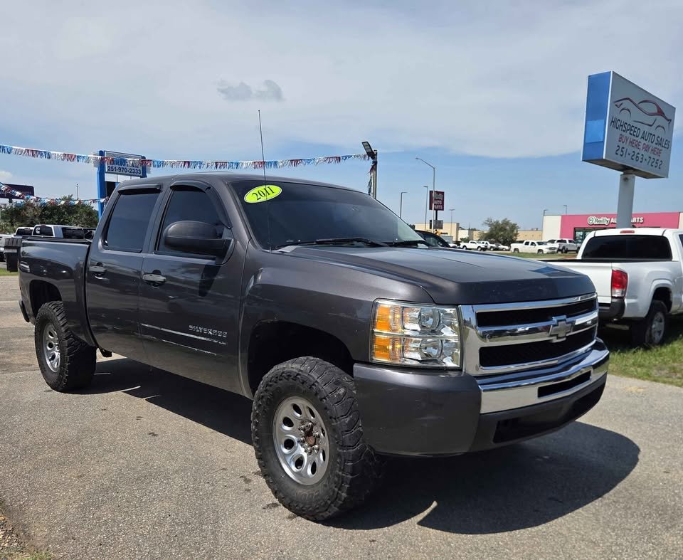 2011 Chevrolet Silverado - $8,500