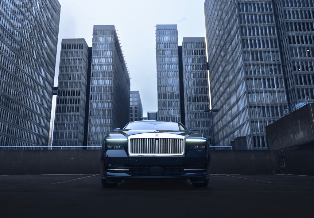 2024 Rolls Royce Spectre photo 14