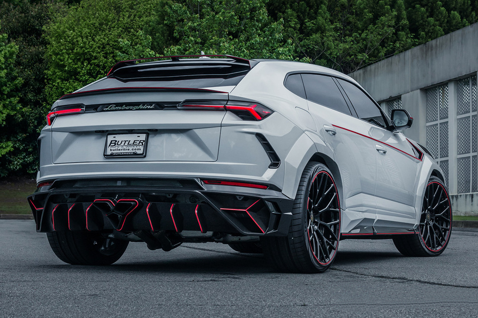 2020 Lamborghini URUS - $200,000