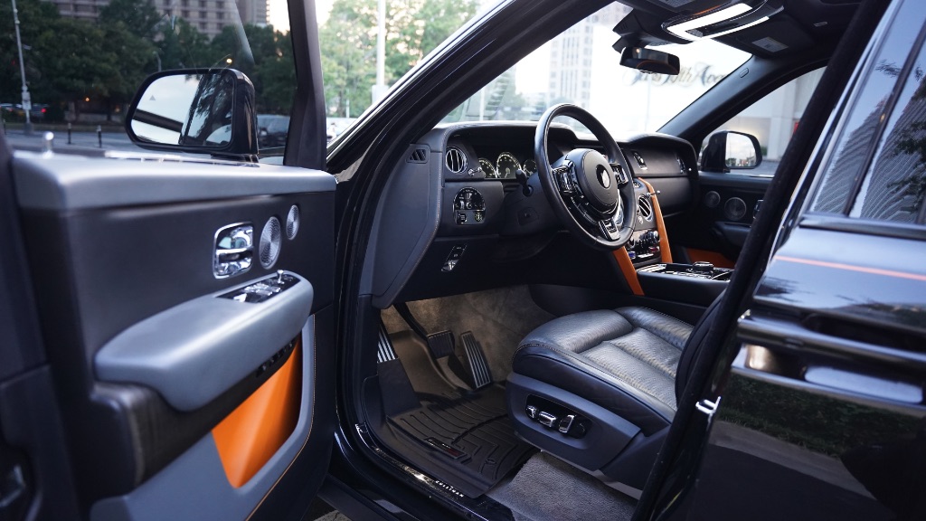 2019 Rolls-Royce Cullinan - $199,000