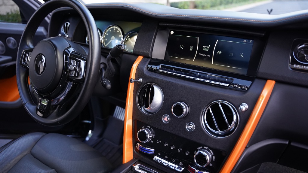 2019 Rolls-Royce Cullinan - $199,000