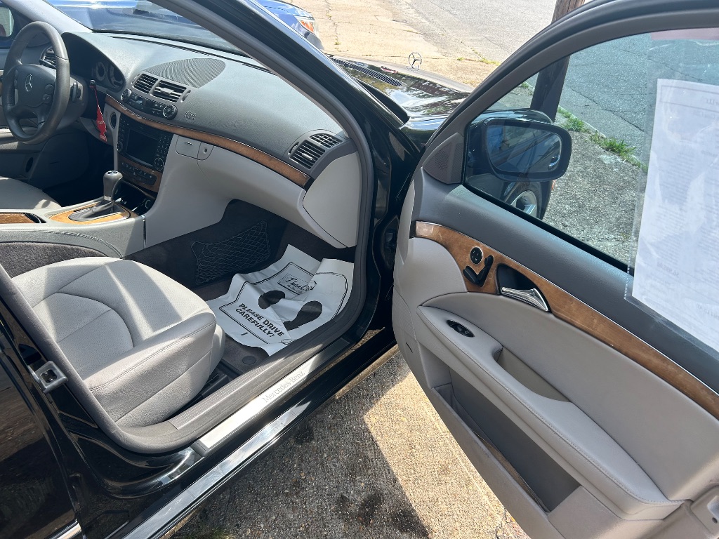 2009 Mercedes-Benz E-Class - $6,995