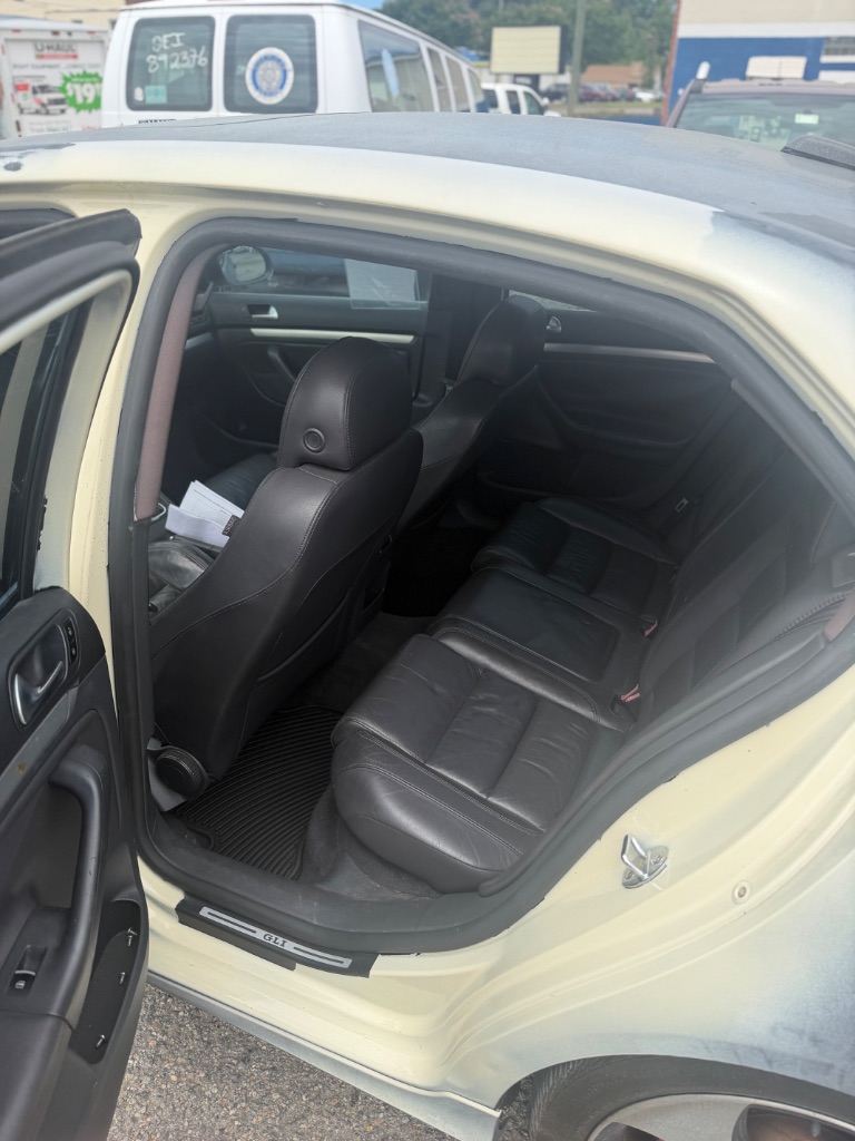 2006 Volkswagen Jetta - $2,995