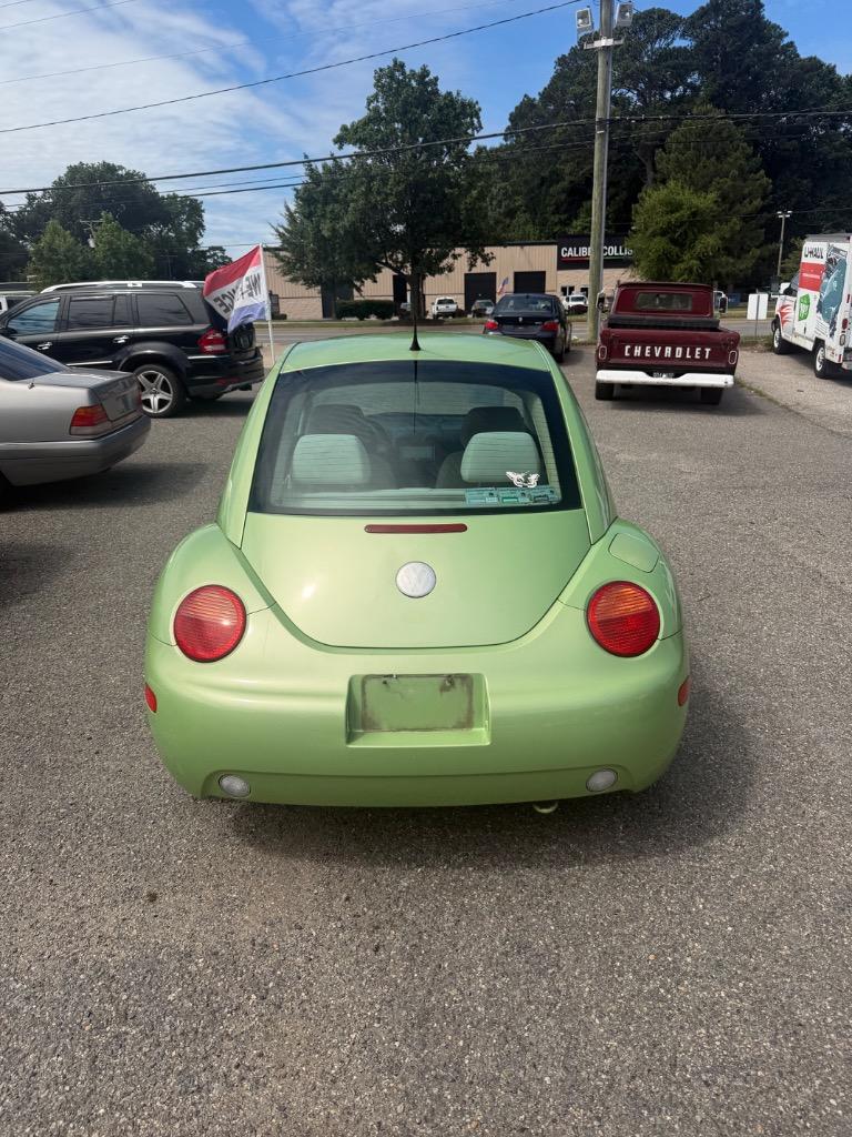 2003 Volkswagen Beetle - $3,995