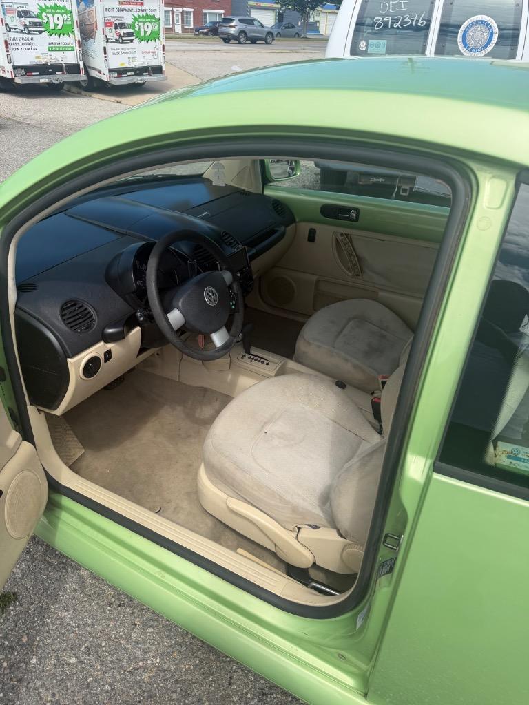 2003 Volkswagen Beetle - $3,995