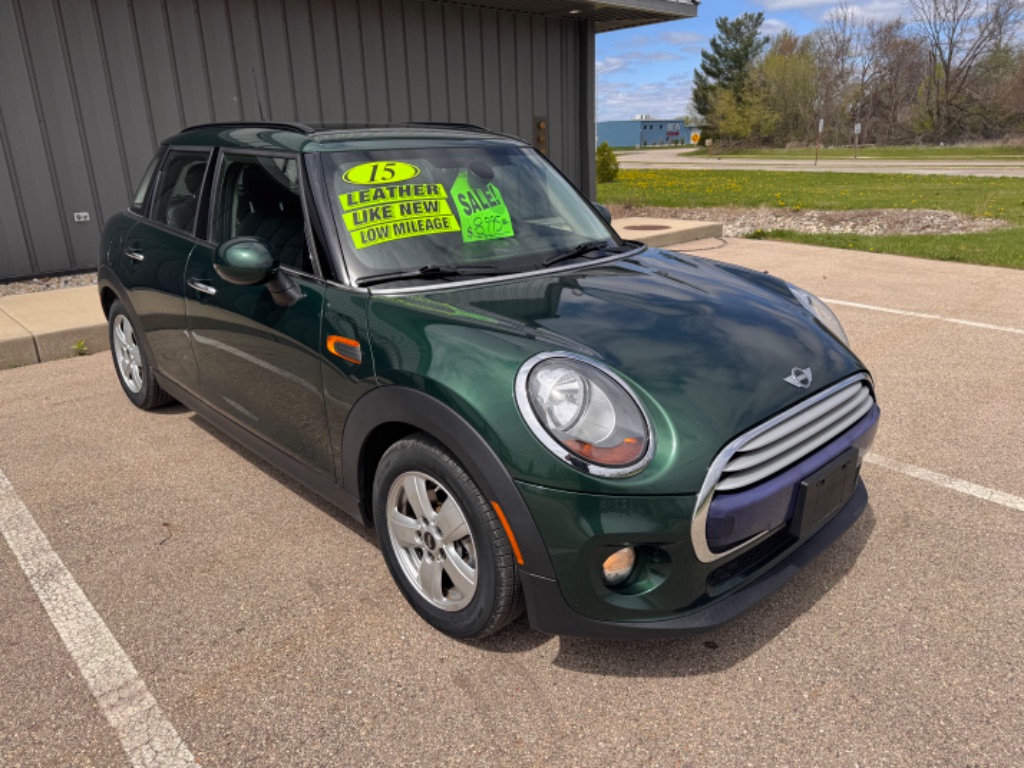 2015 MINI Cooper photo