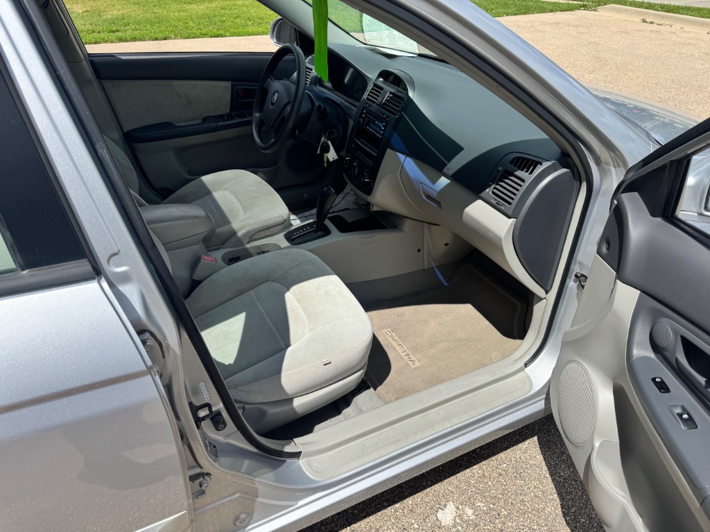 2004 Kia Spectra - $4,995
