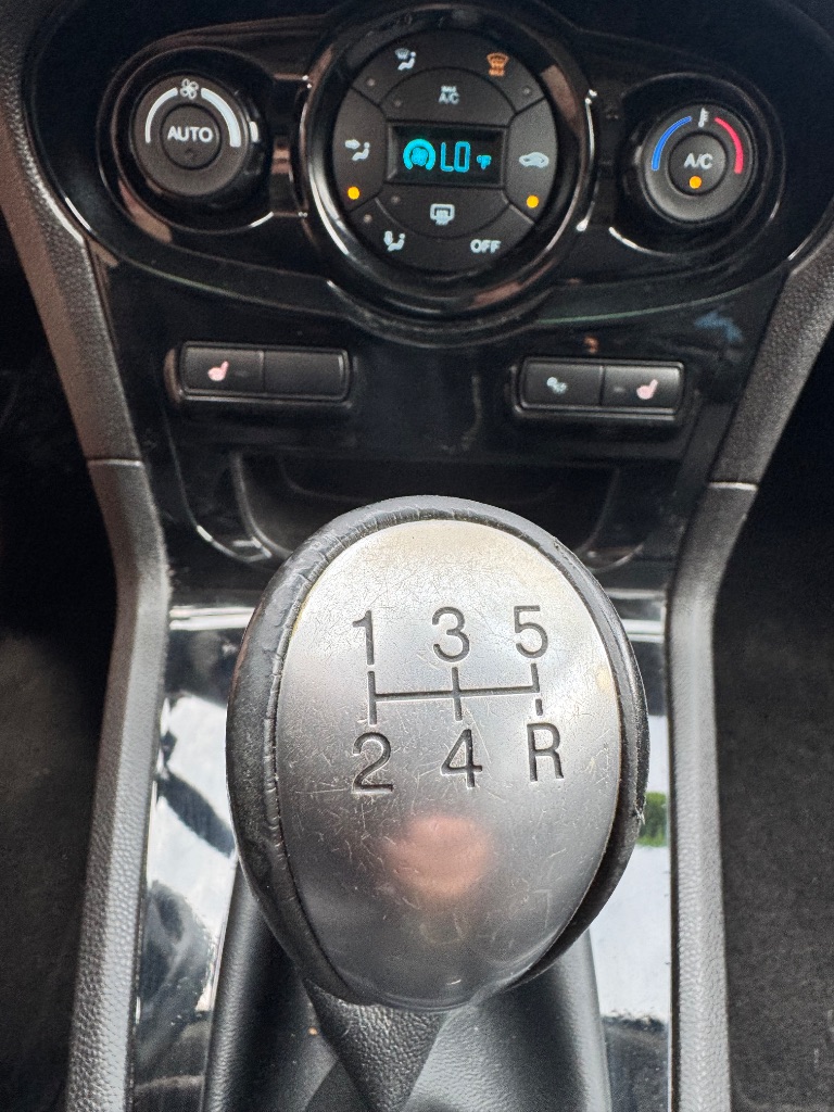 2015 Ford Fiesta - $7,995