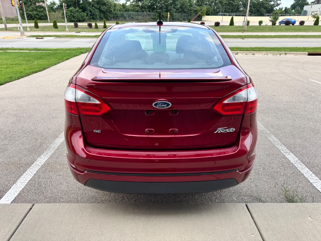 2015 Ford Fiesta - $7,995