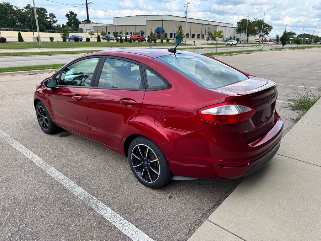 2015 Ford Fiesta - $7,995