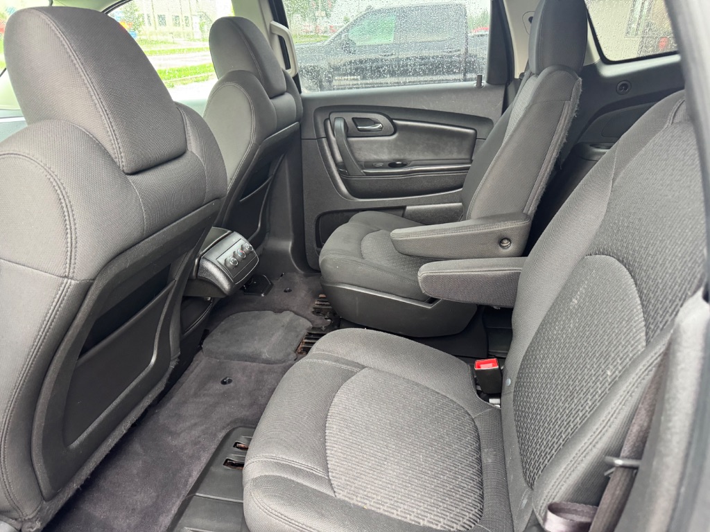 2012 Chevrolet Traverse - $4,995