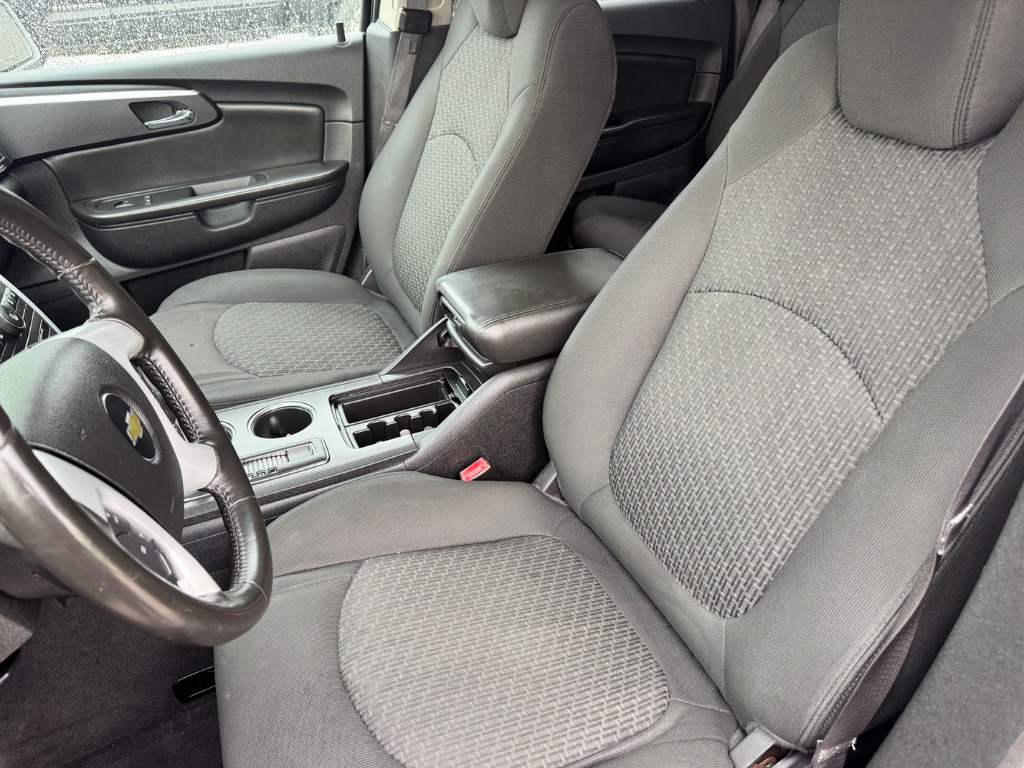 2012 Chevrolet Traverse - $4,995