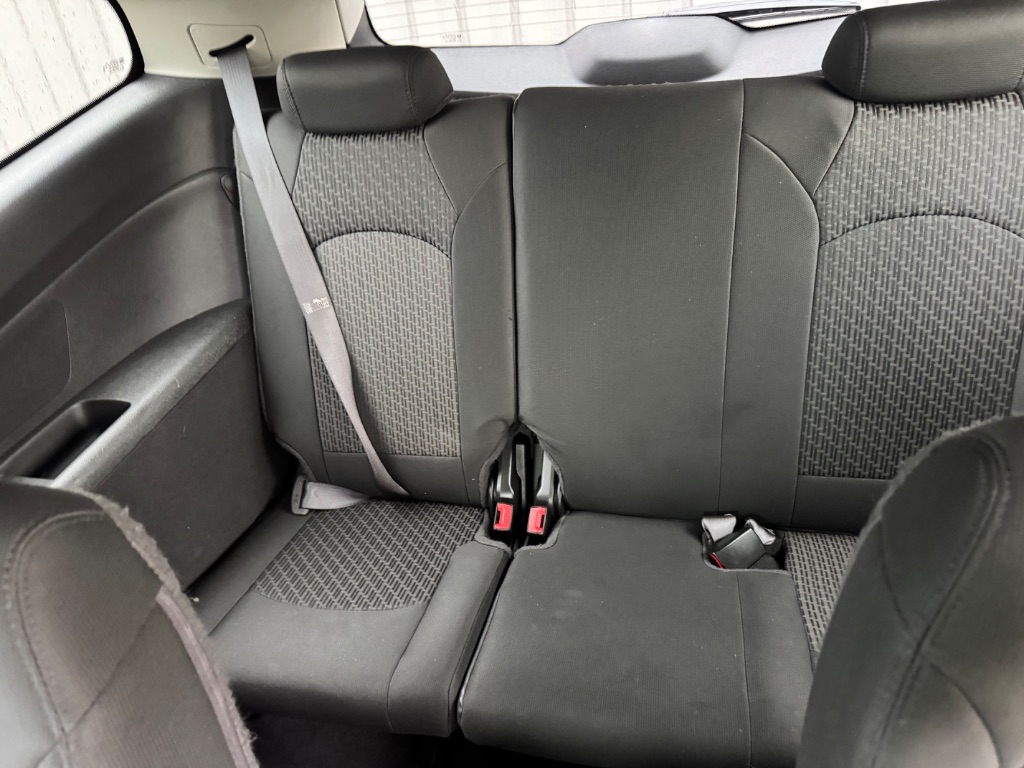 2006 Toyota Sienna - $3,995